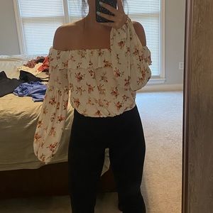 Forever21 Off shoulder Top